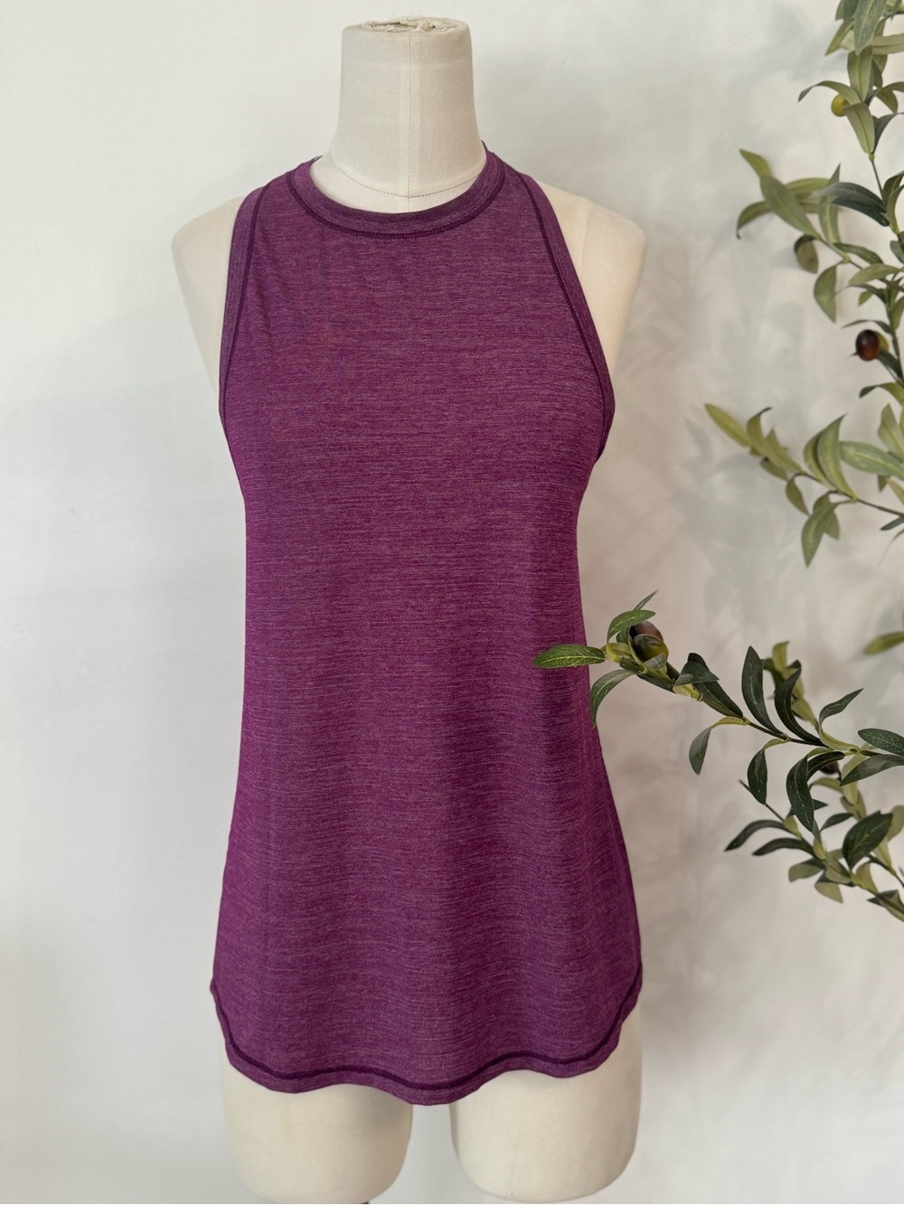 Lululemon Hot Like Agni Singlet - Heathred Aurora
